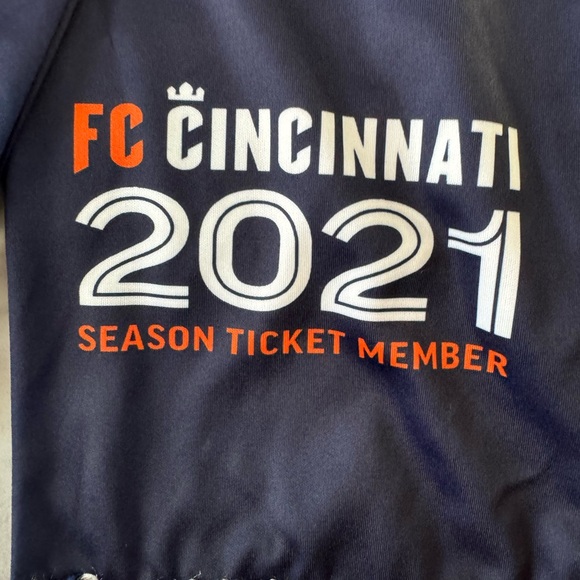 FC CINCINNATI SEASON TICKET MEMBER SCARF 2021 - Picture 4 of 5